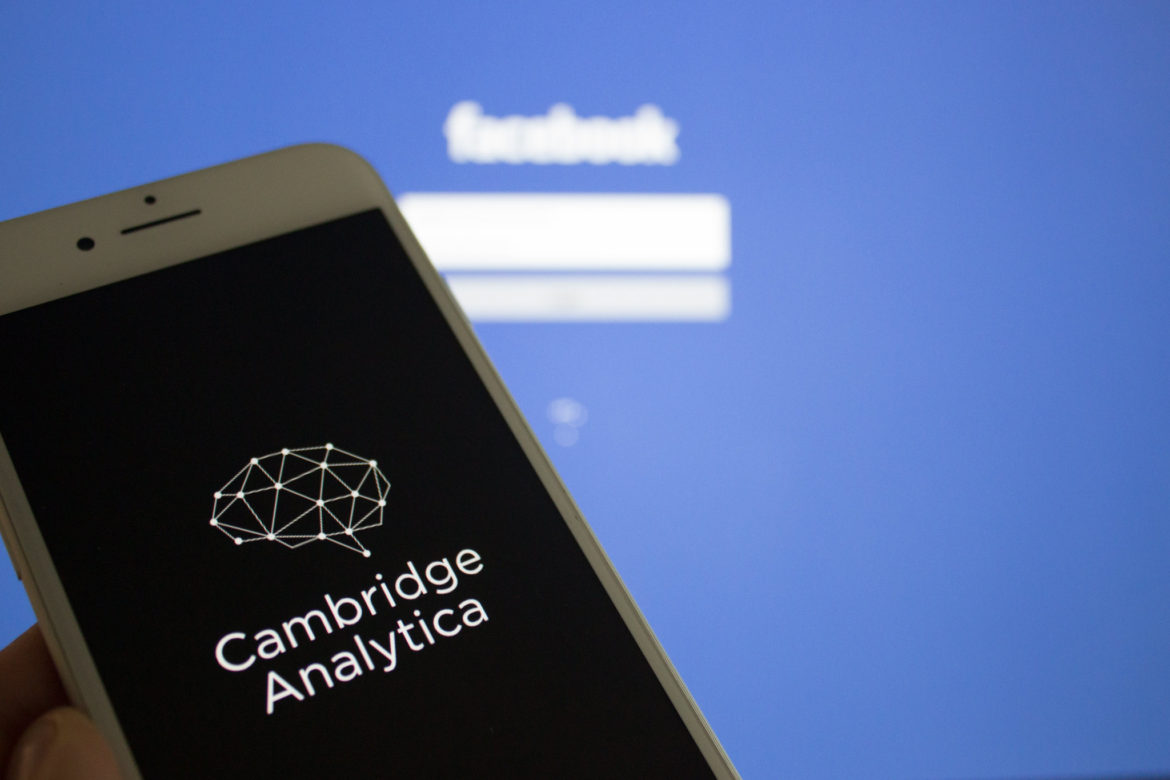 Facebook, violazione dei dati, privacy online, sicurezza informatica